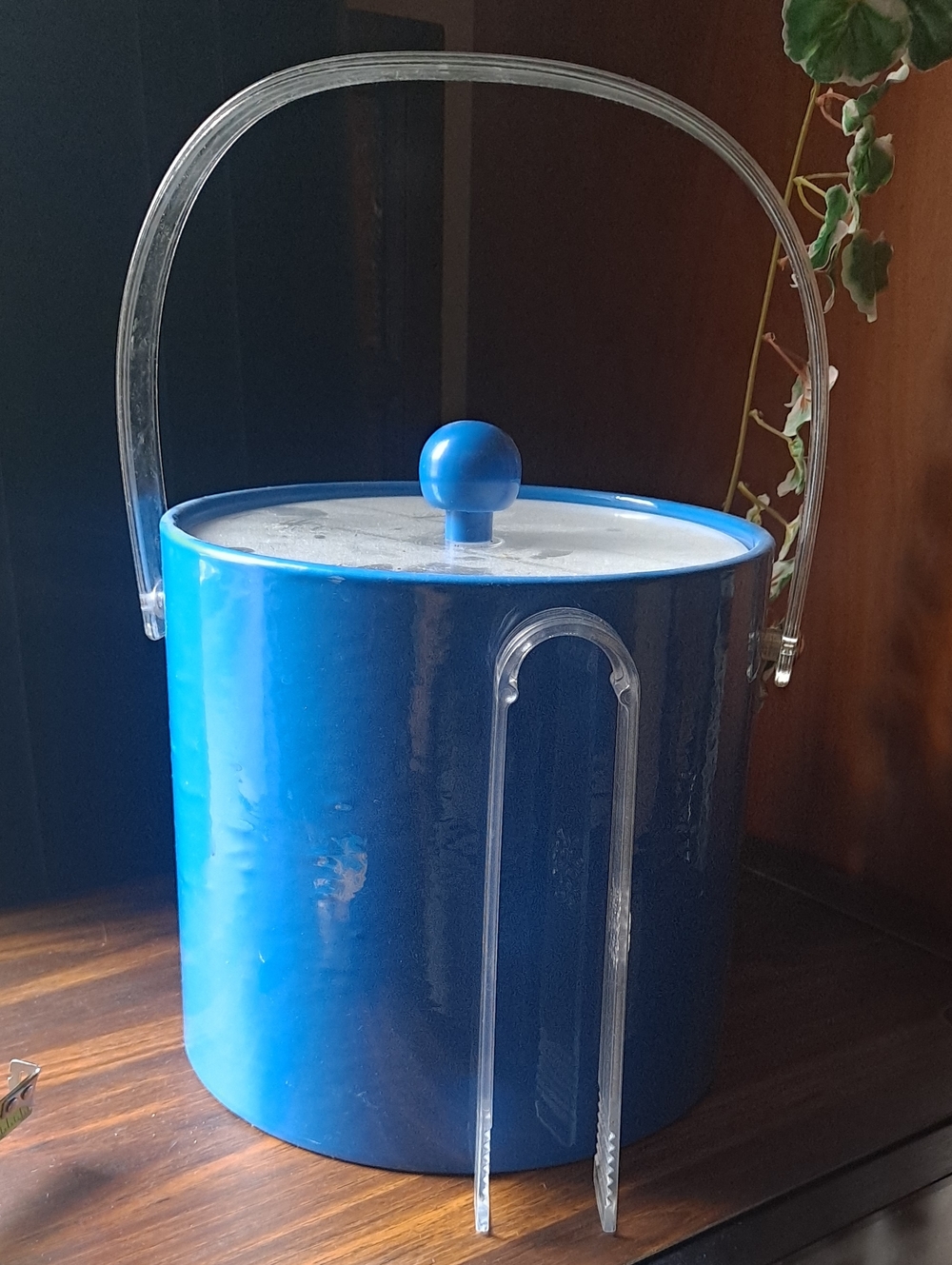 Blue Retro Ice Bucket with Clear Handle and Tongs